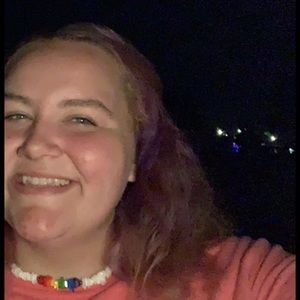 Meet your Posher, Christen